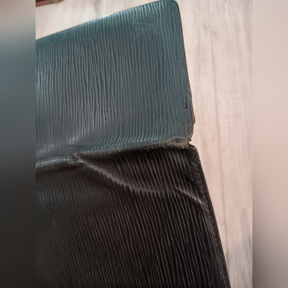 Louis Vuitton Epi Black Long Bifold Wallet/ check book - Picture 3 of 13